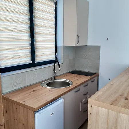 Stan Na Dan Pogled Na Reku Apartment Uzice Exterior photo