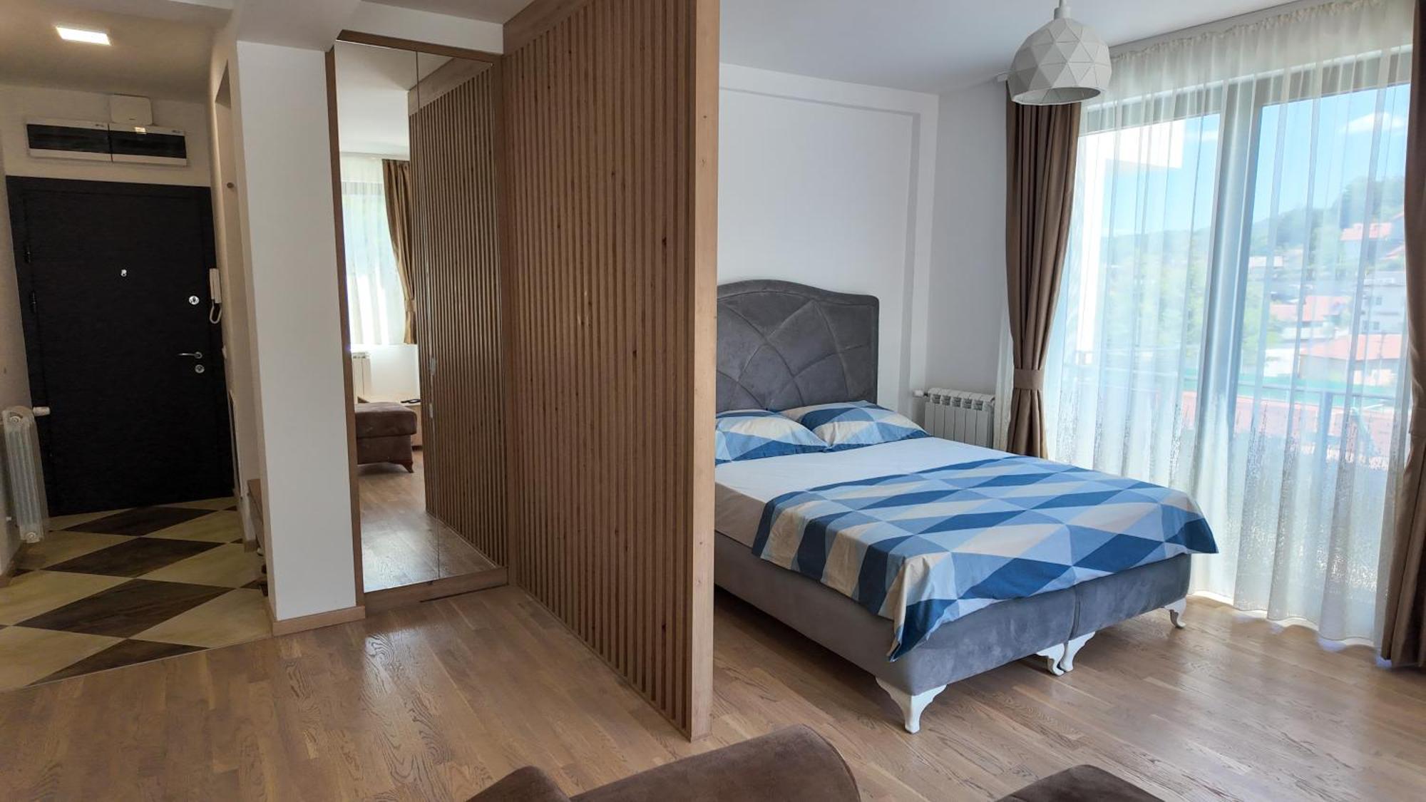 Stan Na Dan Pogled Na Reku Apartment